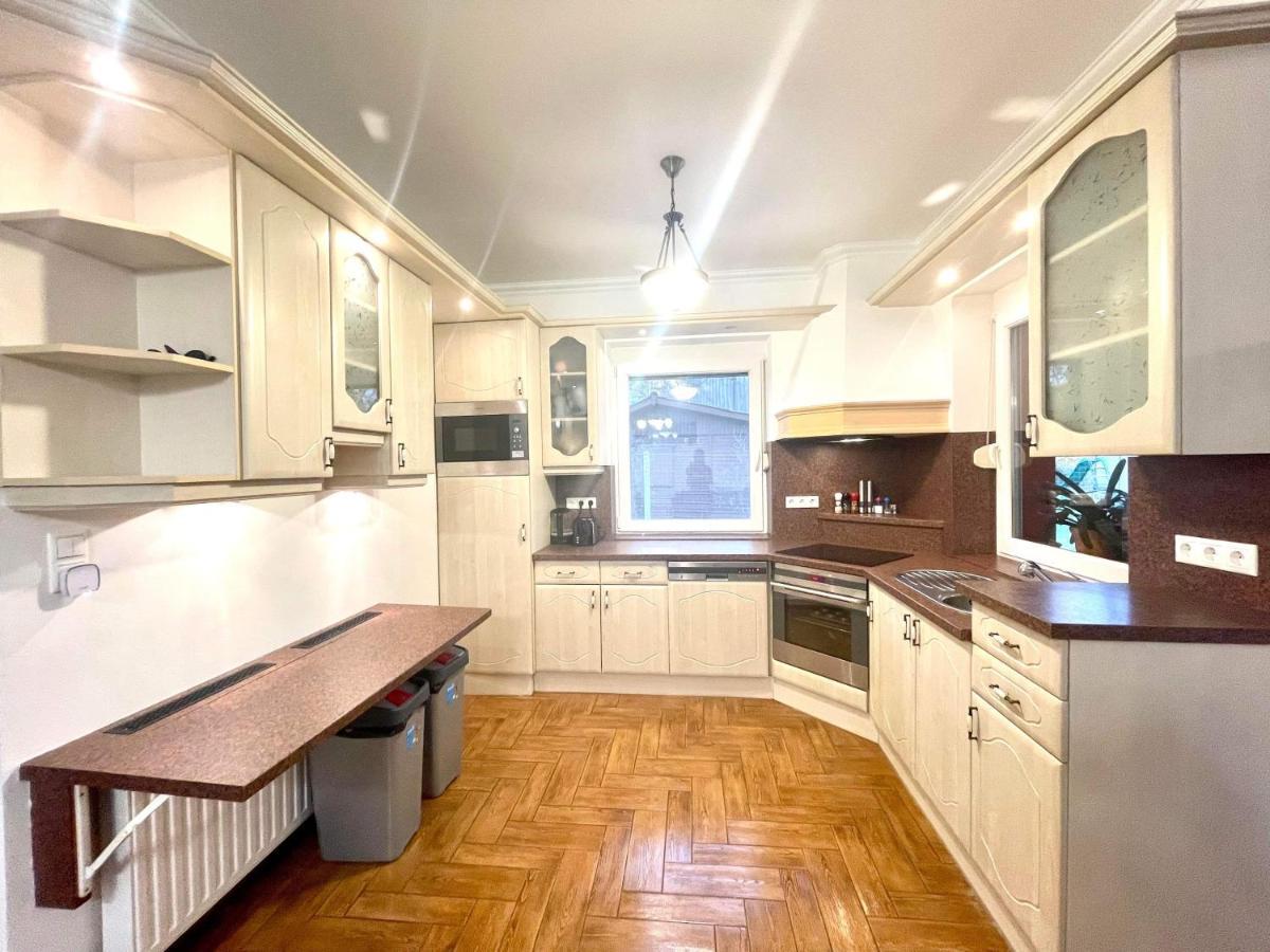 Holiday home With Jakuzzi And Sauna *