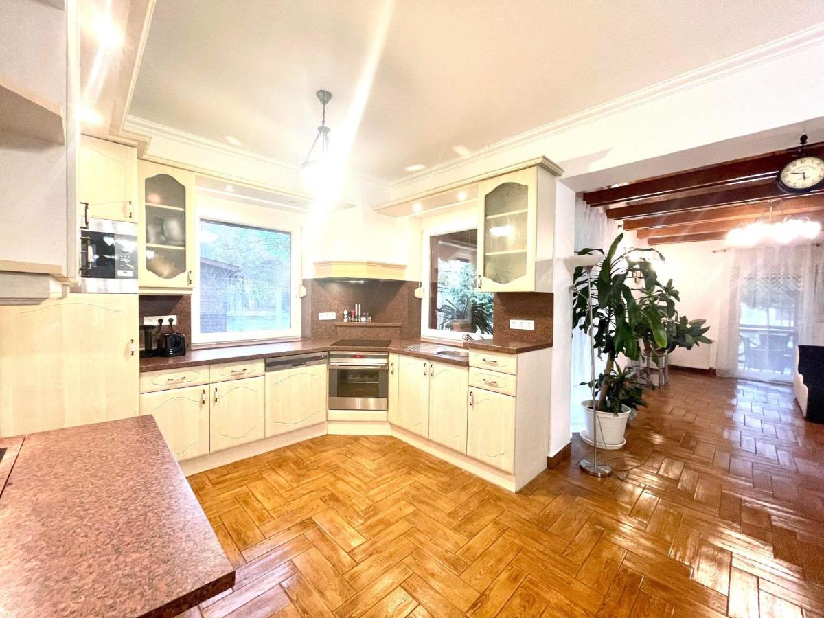 Holiday home With Jakuzzi And Sauna Kisoroszi