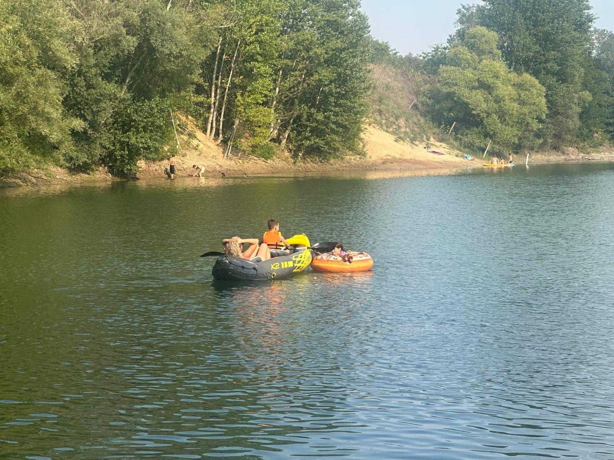 With Jakuzzi And Sauna Kisoroszi
